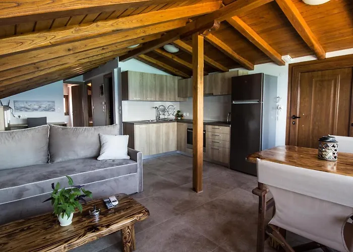 Apartment Golden Attic *