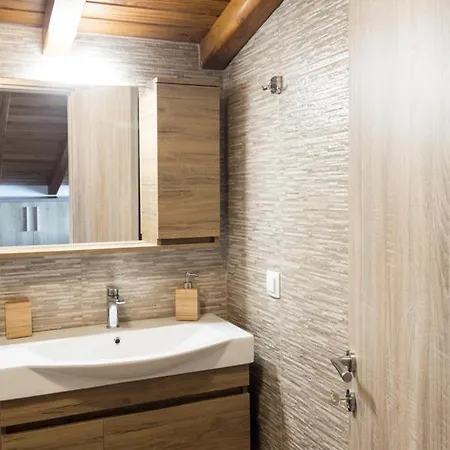 דירה Golden Attic